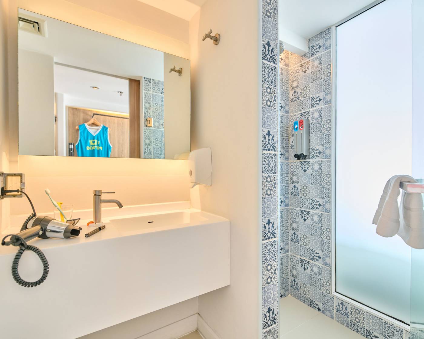 Lub-D-Phuket-Patong-Room-43