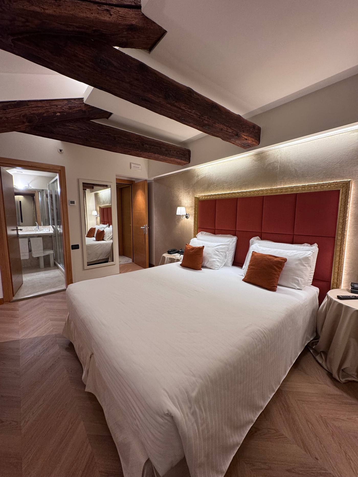 Ruzzini-Palace-Room-46