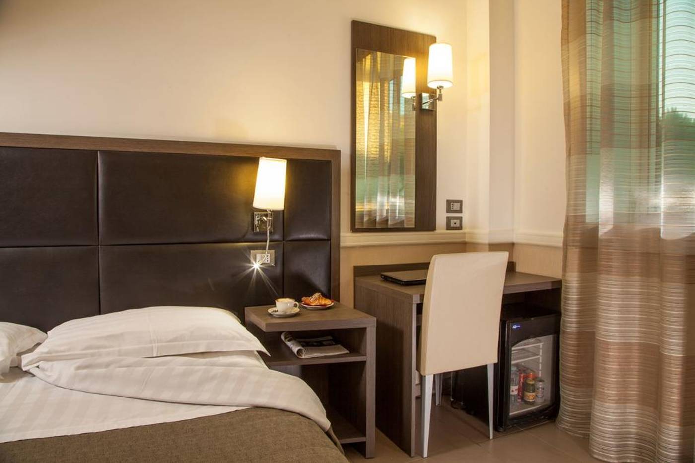 Artis-Hotel-Room-6