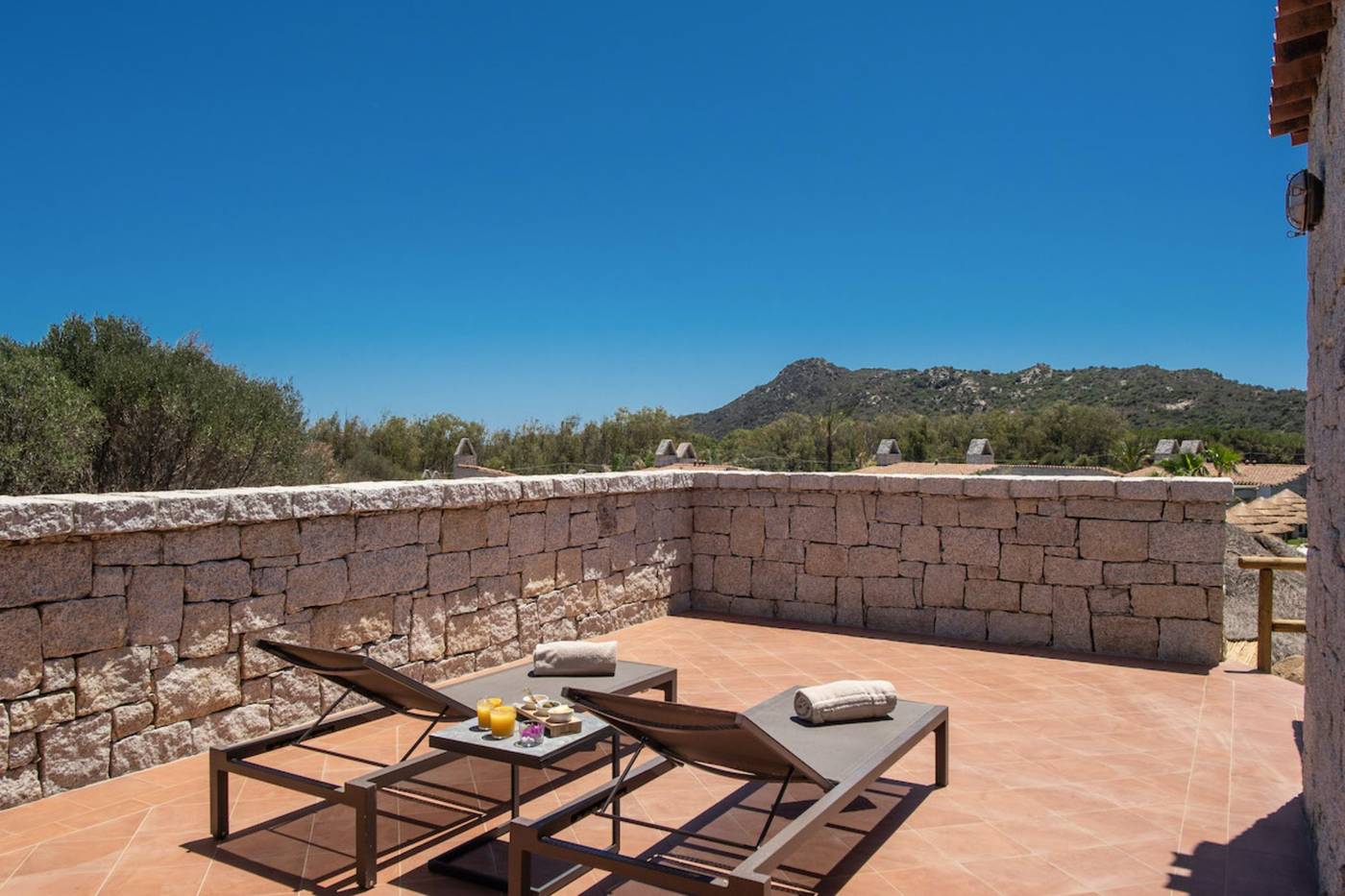 Cala-Sinzias-Resort-Room-76