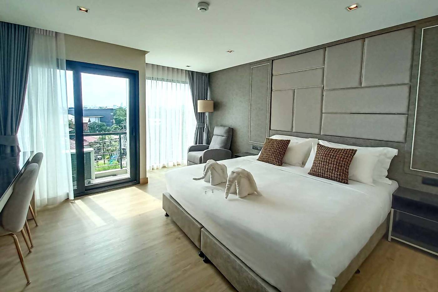 The-9-Residence-Hotel-Room-27