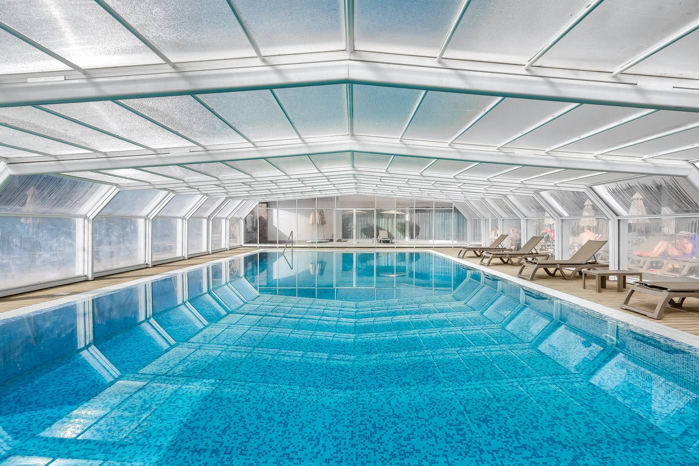 Jupiter-Algarve-Hotel---Beach---Spa-Pool-51