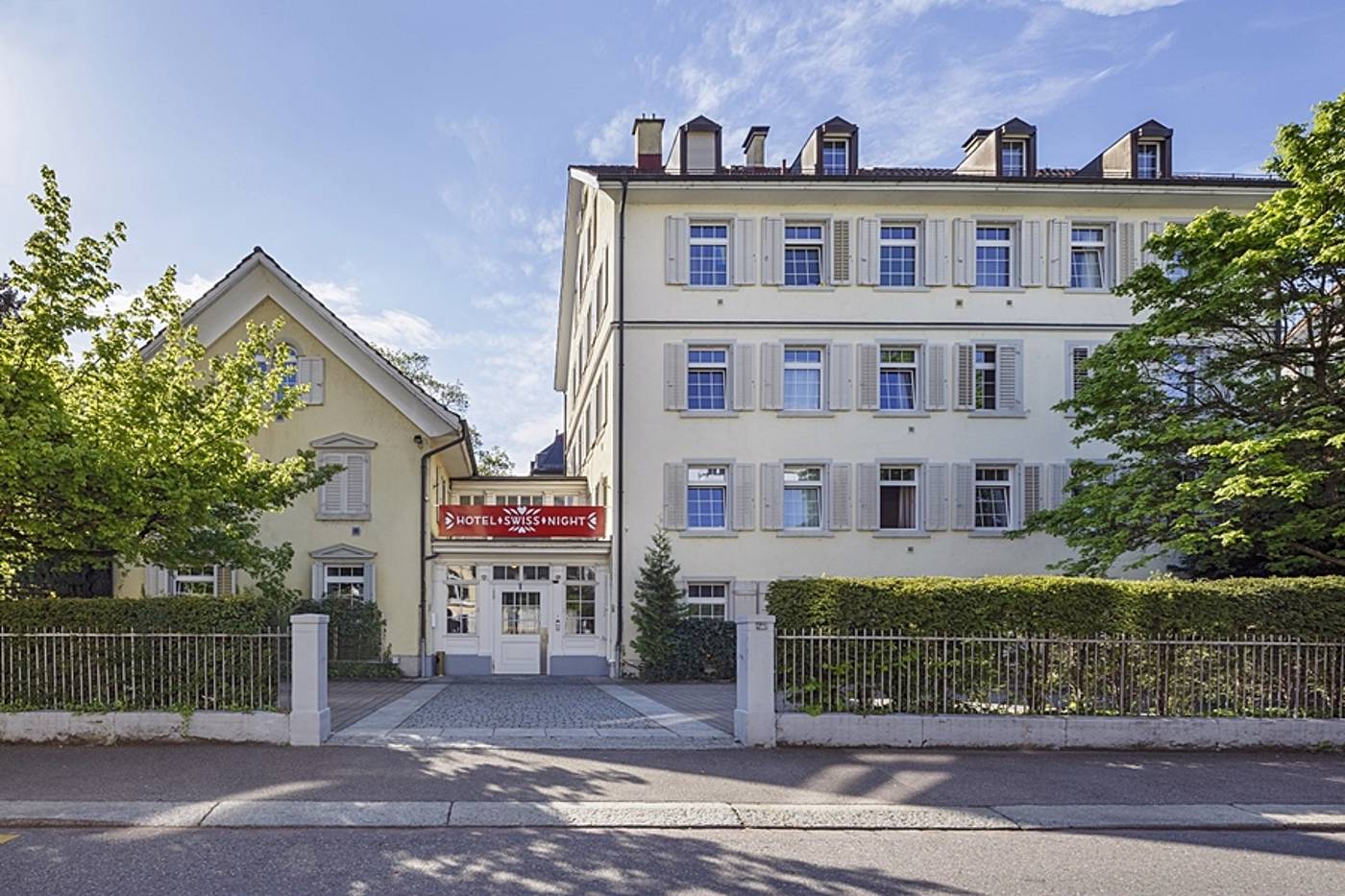 Swiss Night by Fassbind-Switzerland-Zurich-General view-2