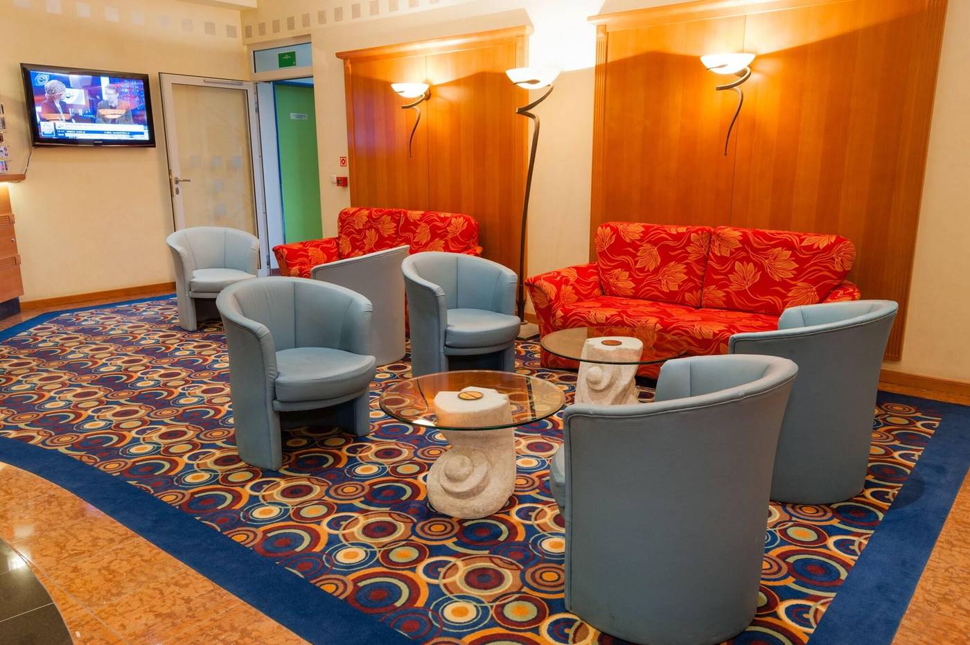 Hotel-Partner-Lobby-4