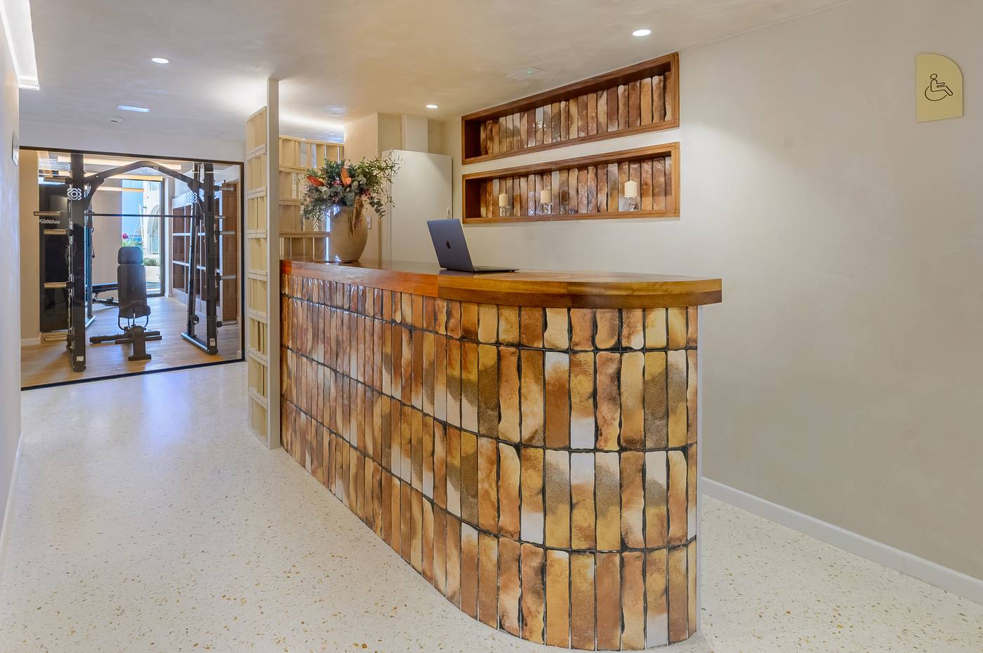 18.08.25 Vibra Yamm Sunset Hotel - Adults Only