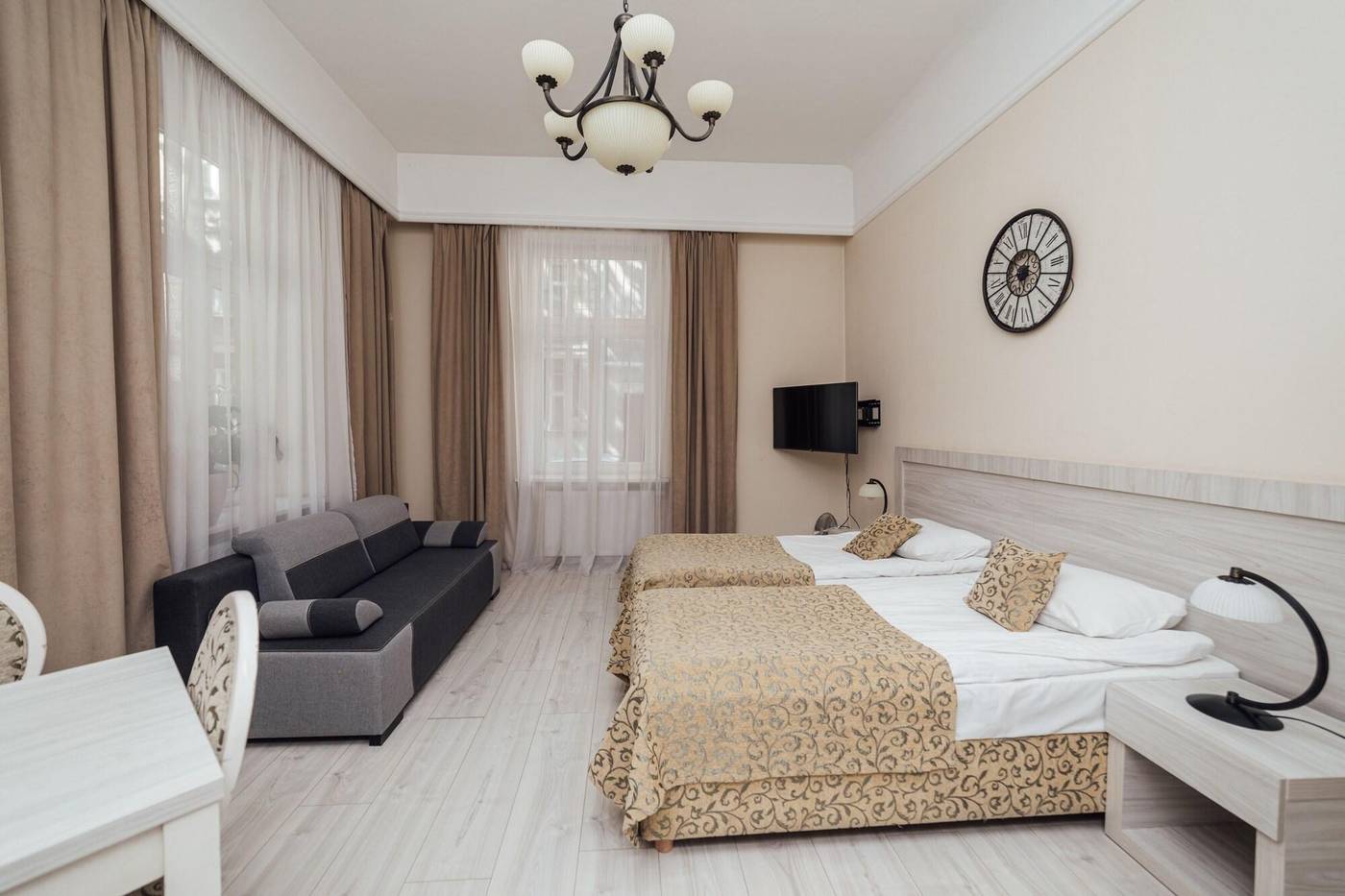 APARTMENTS-BONEROWSKA-5-Room-17