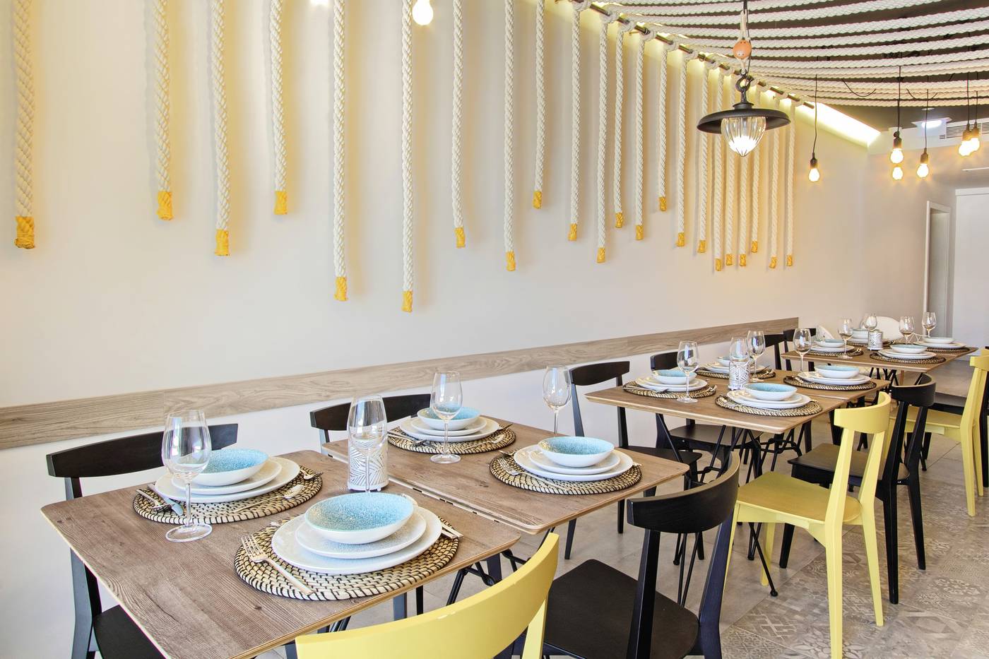 Kalamota-Beach-House-Restaurant-23