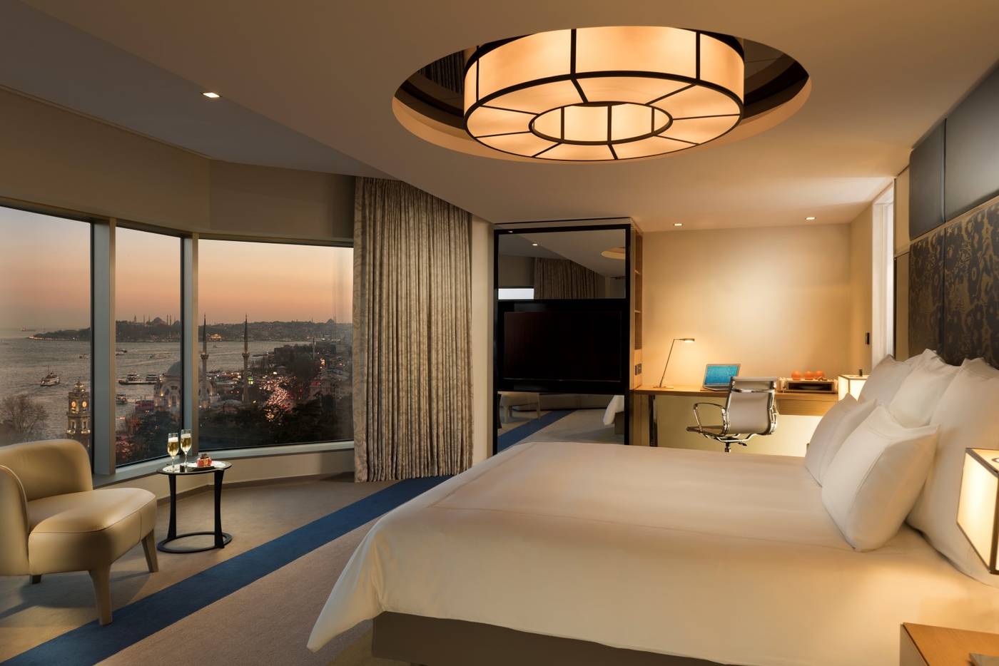 Swissotel-The-Bosphorus-Istanbul-Room-32