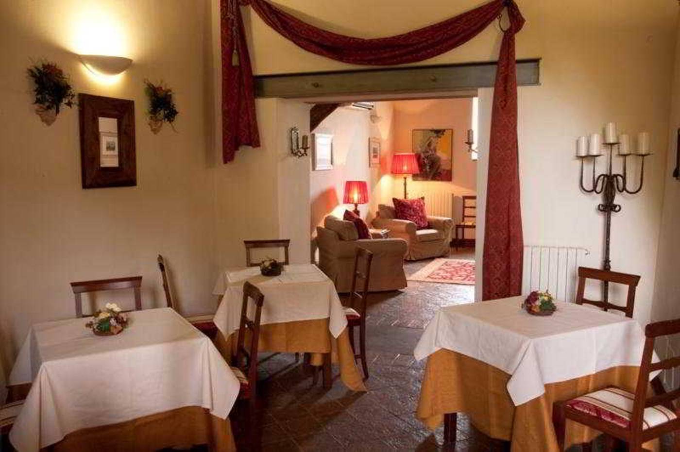 Relais-Castelbigozzi-Restaurant-11