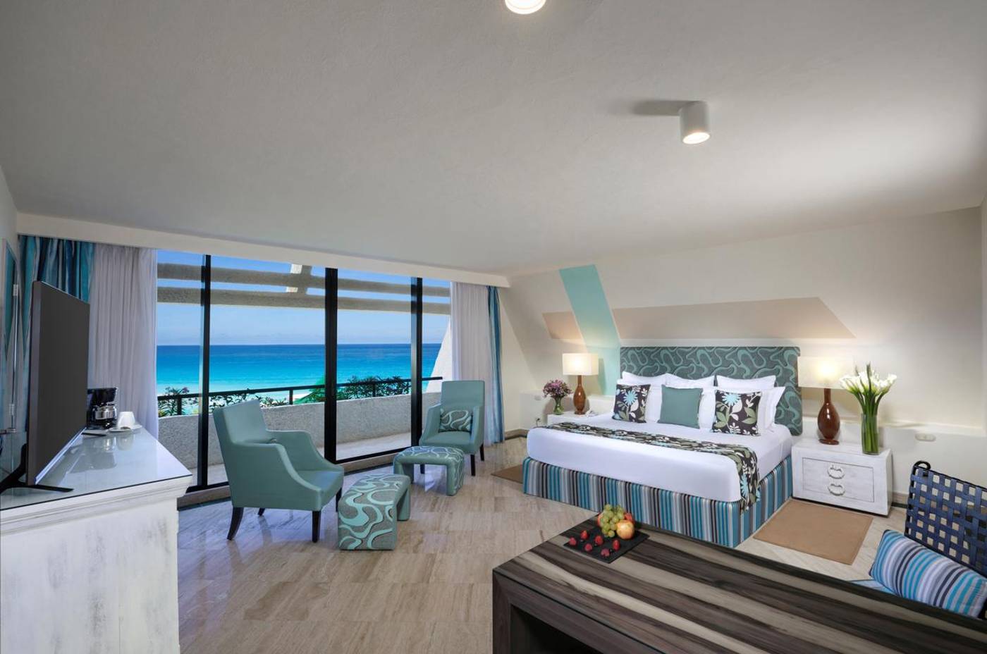 The Pyramid Luxury at Grand Oasis