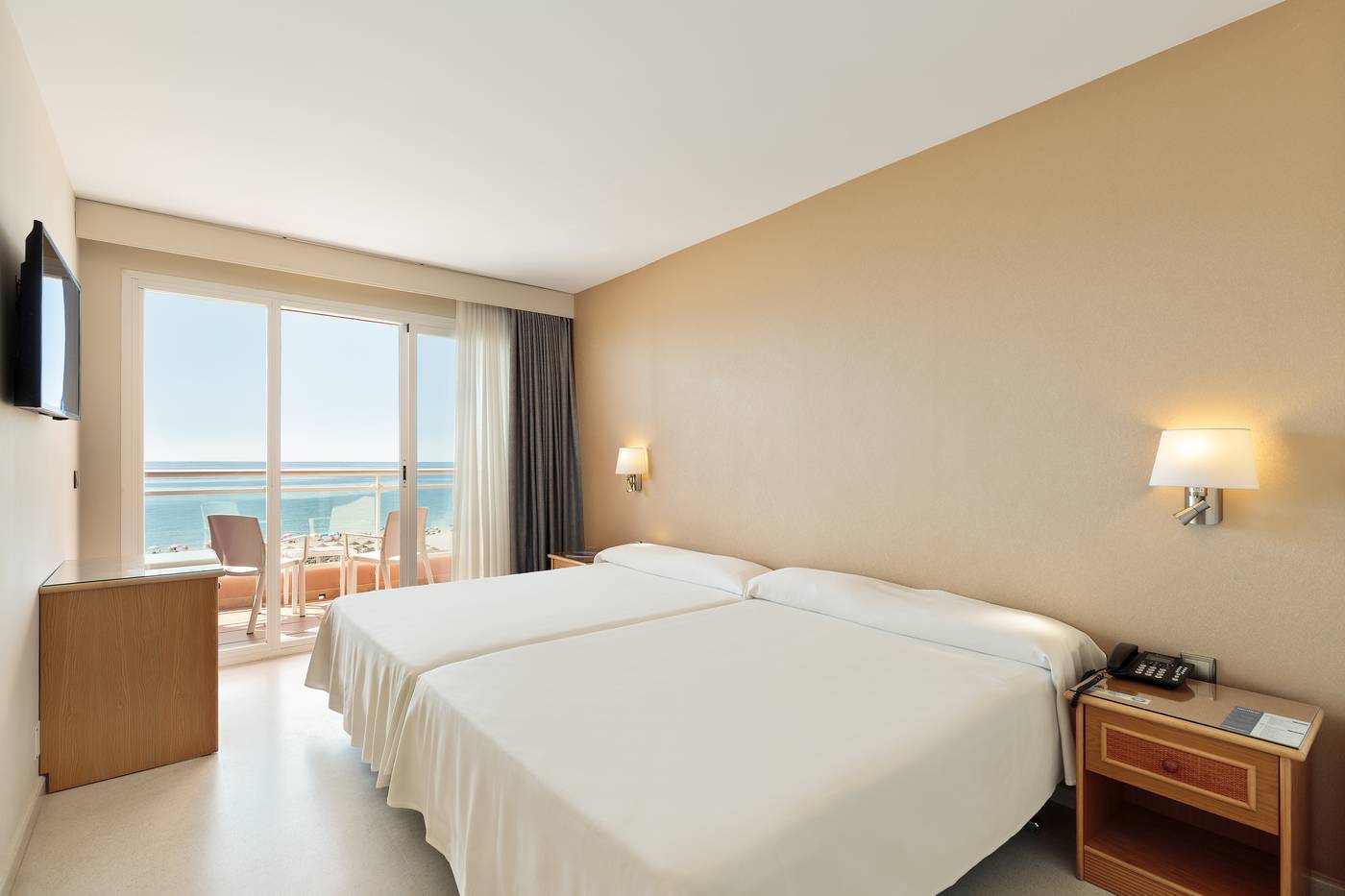 Best-Roquetas-Room-20