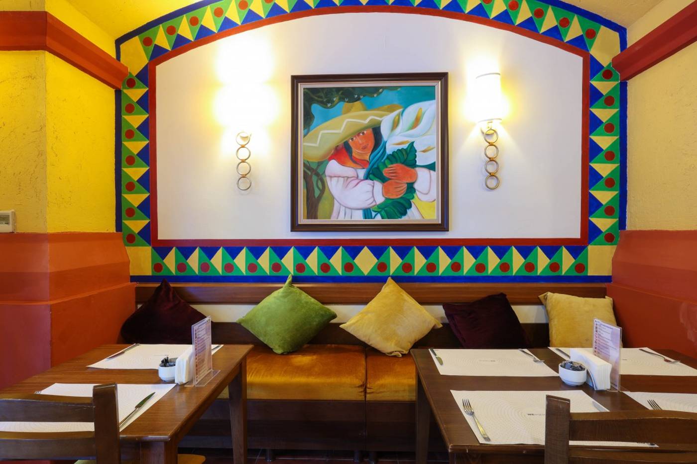 Crystal-Deluxe-Resort---Spa-Restaurant-36