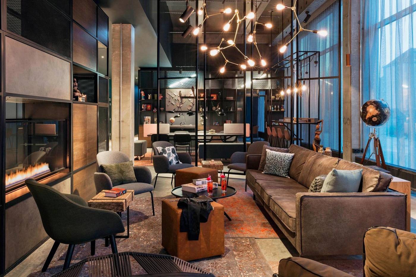 Moxy-Copenhagen-Sydhavnen-Lobby-7