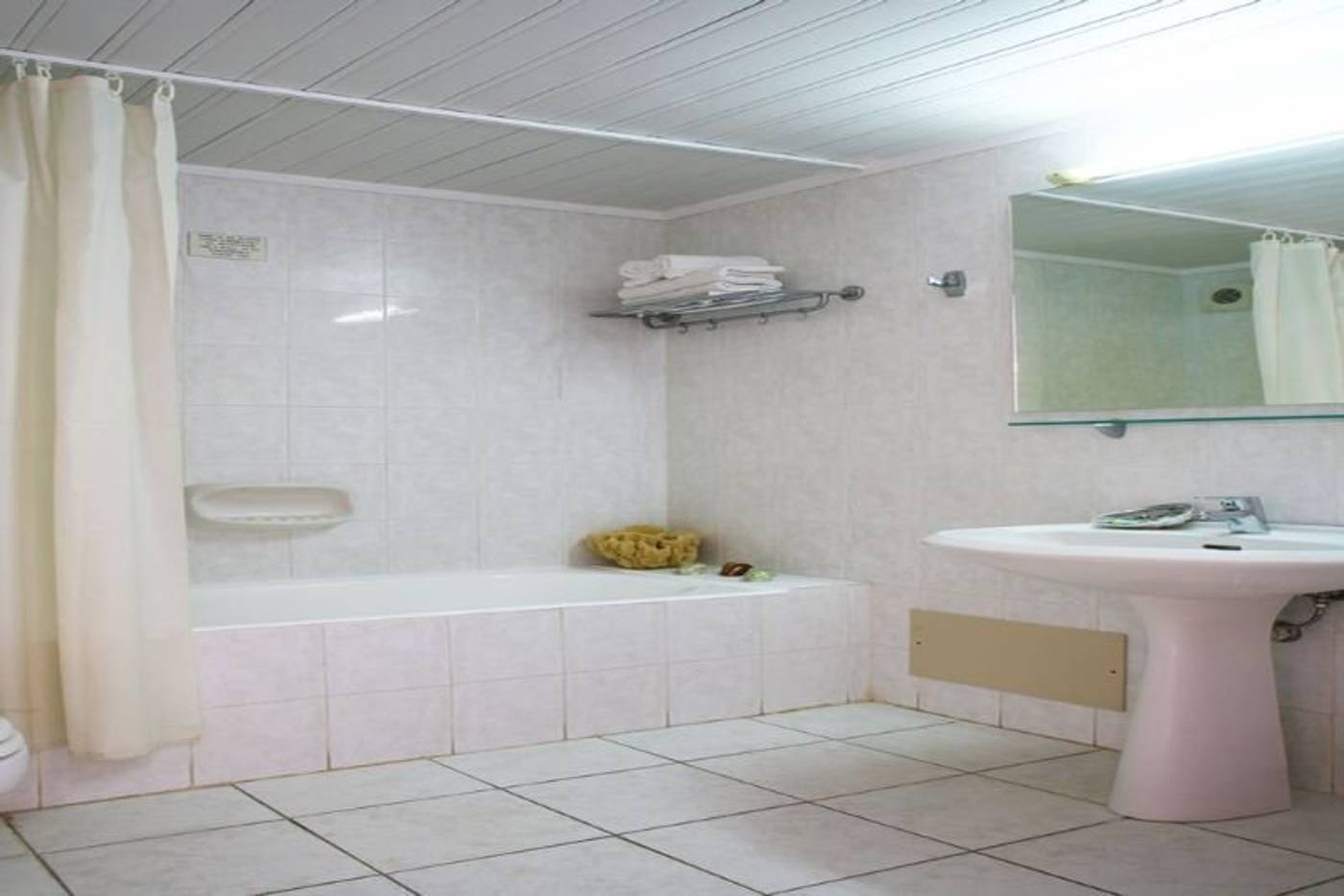 Latania-Studios---Apartments-Room-36