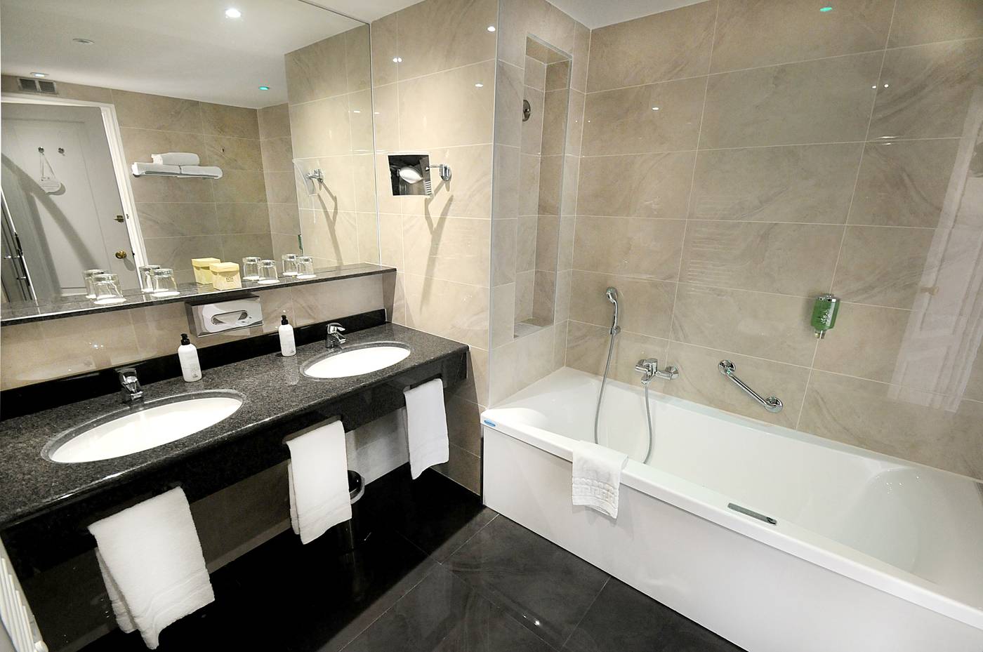 Splendid-Hotel---Spa-Nice-Room-32