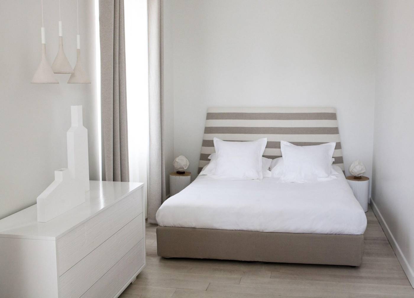 White-1921-Saint-Tropez-Room-14