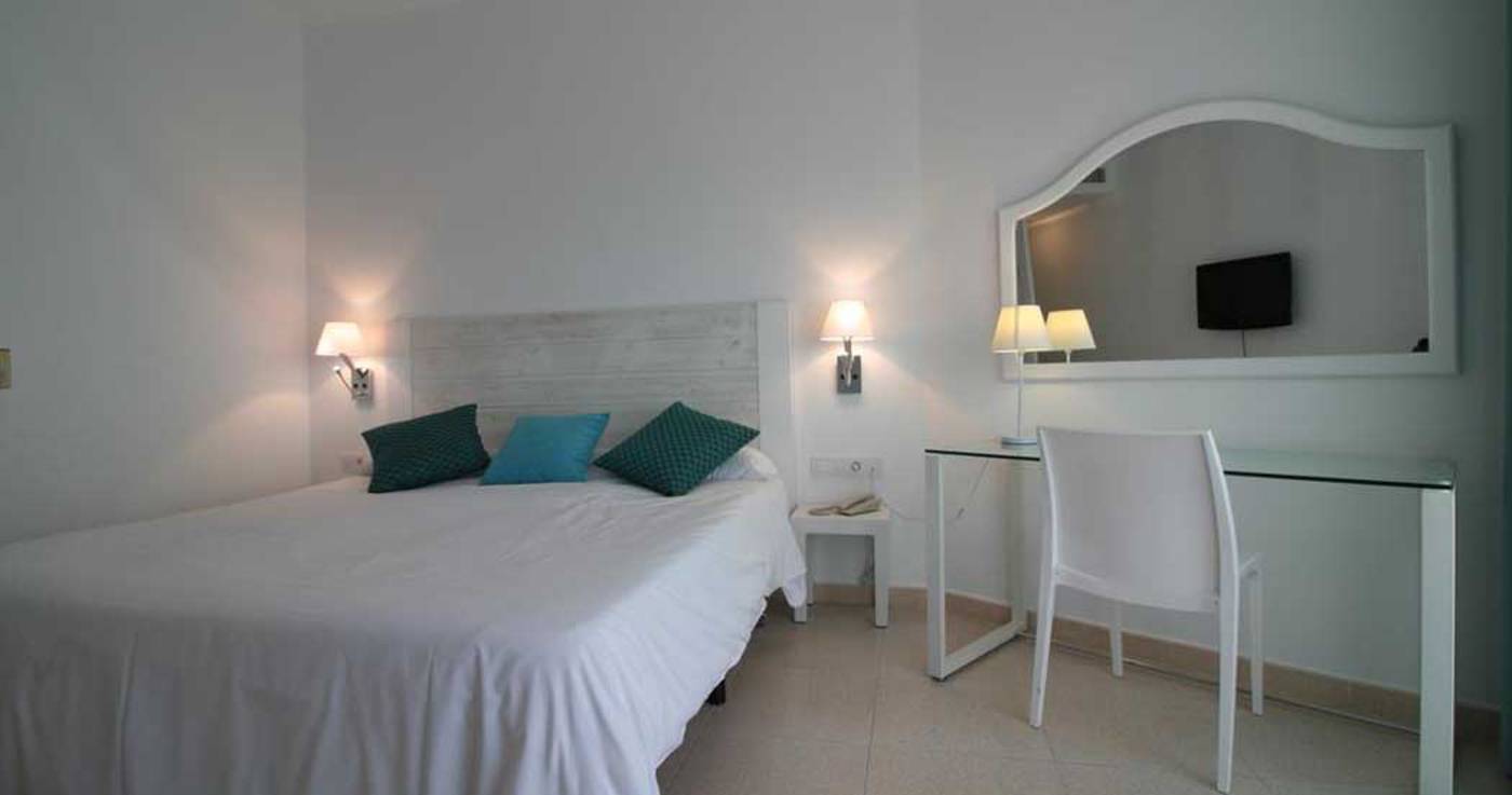 2U-Playa-Santandria-Beach-Hotel-Room-21