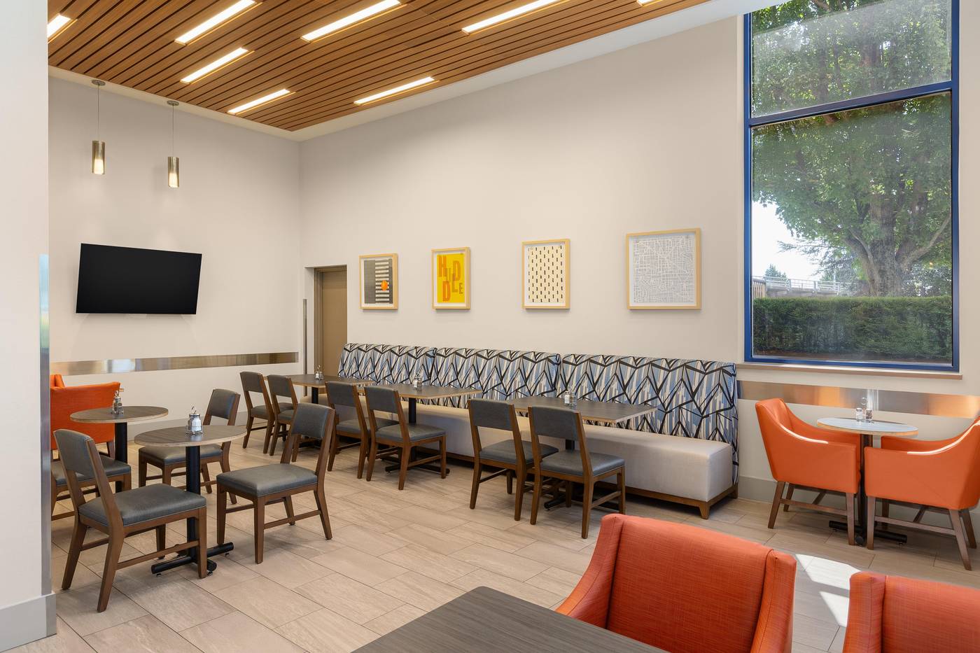 Holiday-Inn-Express-Vancouver-Airport-Richmond-Restaurant-8