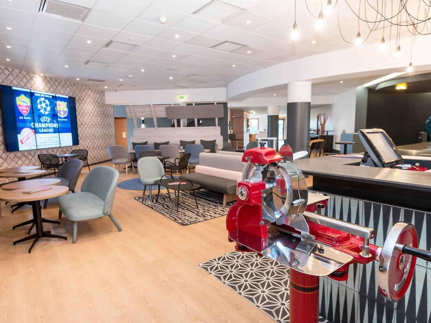 Novotel-Marne-La-Vallee-Noisy-Bar-19