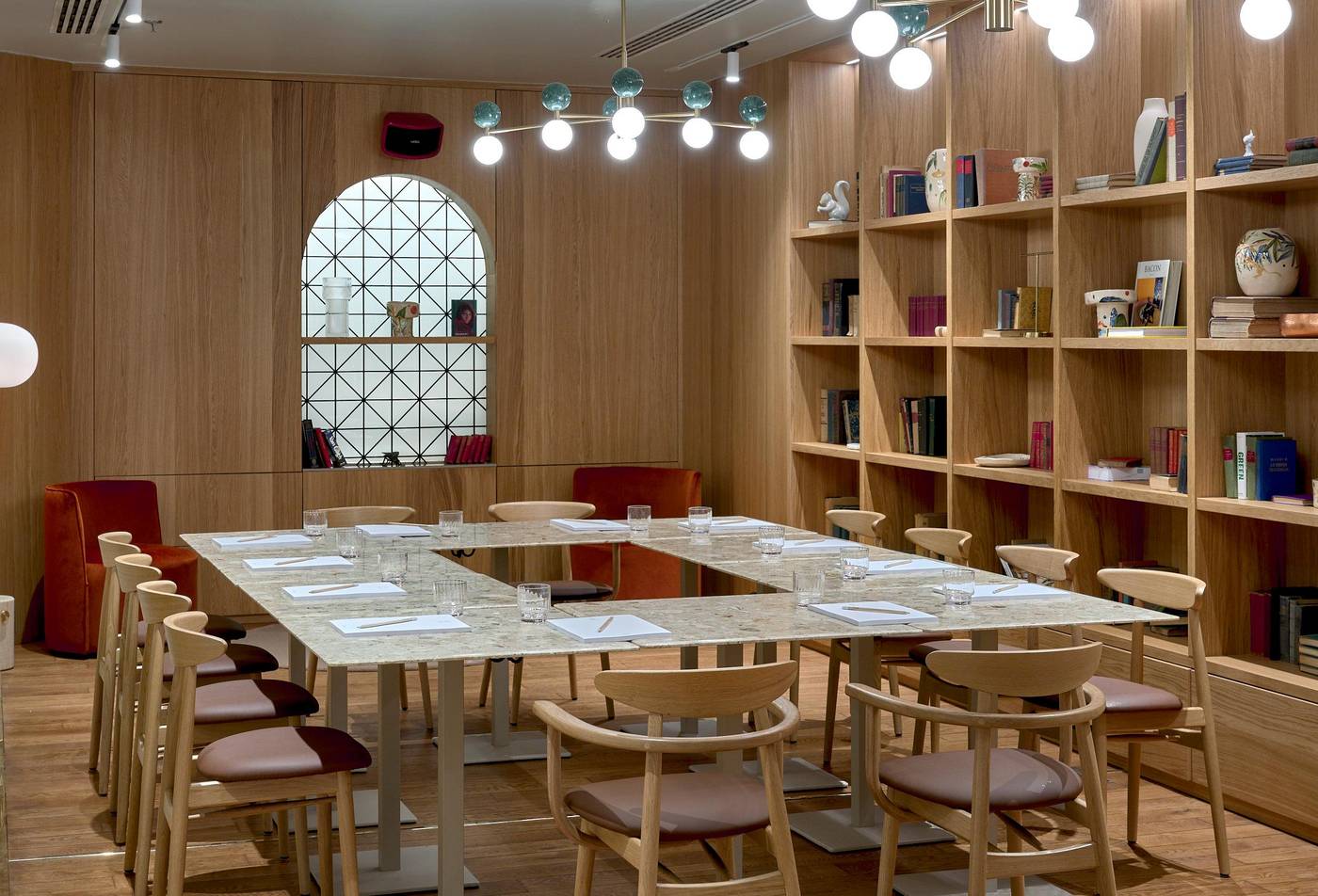 Verno-House-Conferences-47