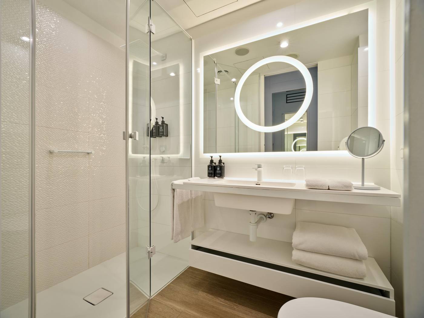 Hotel-Indigo-Warsaw---Nowy-Swiat-Room-42