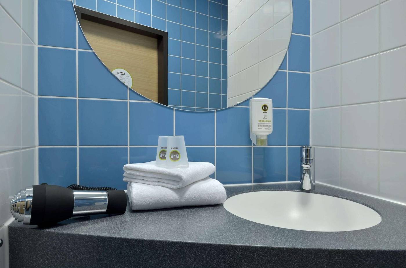 B-B-Hotel-Berlin-Charlottenburg-Room-23