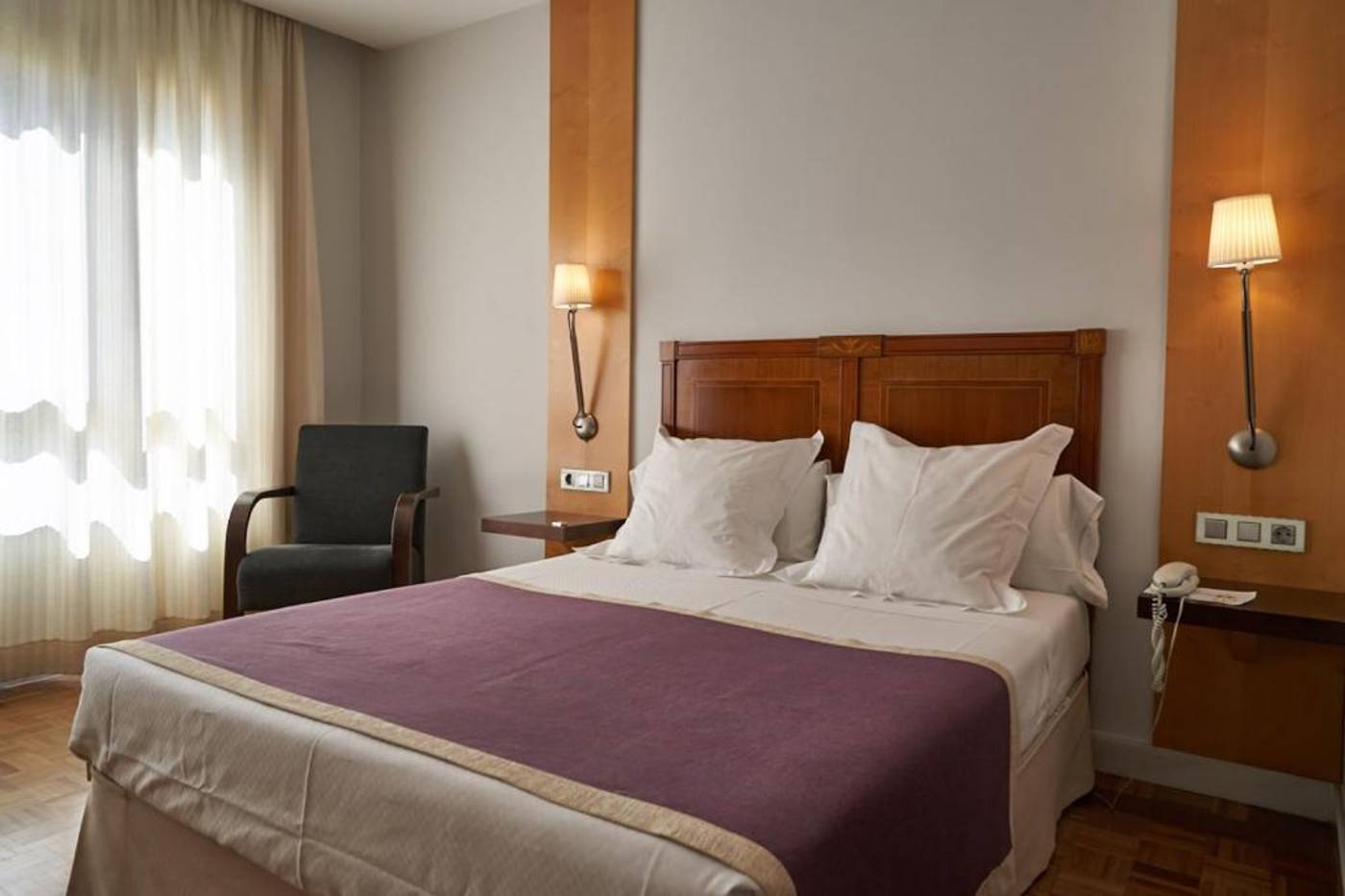 Don-Curro-Room-5