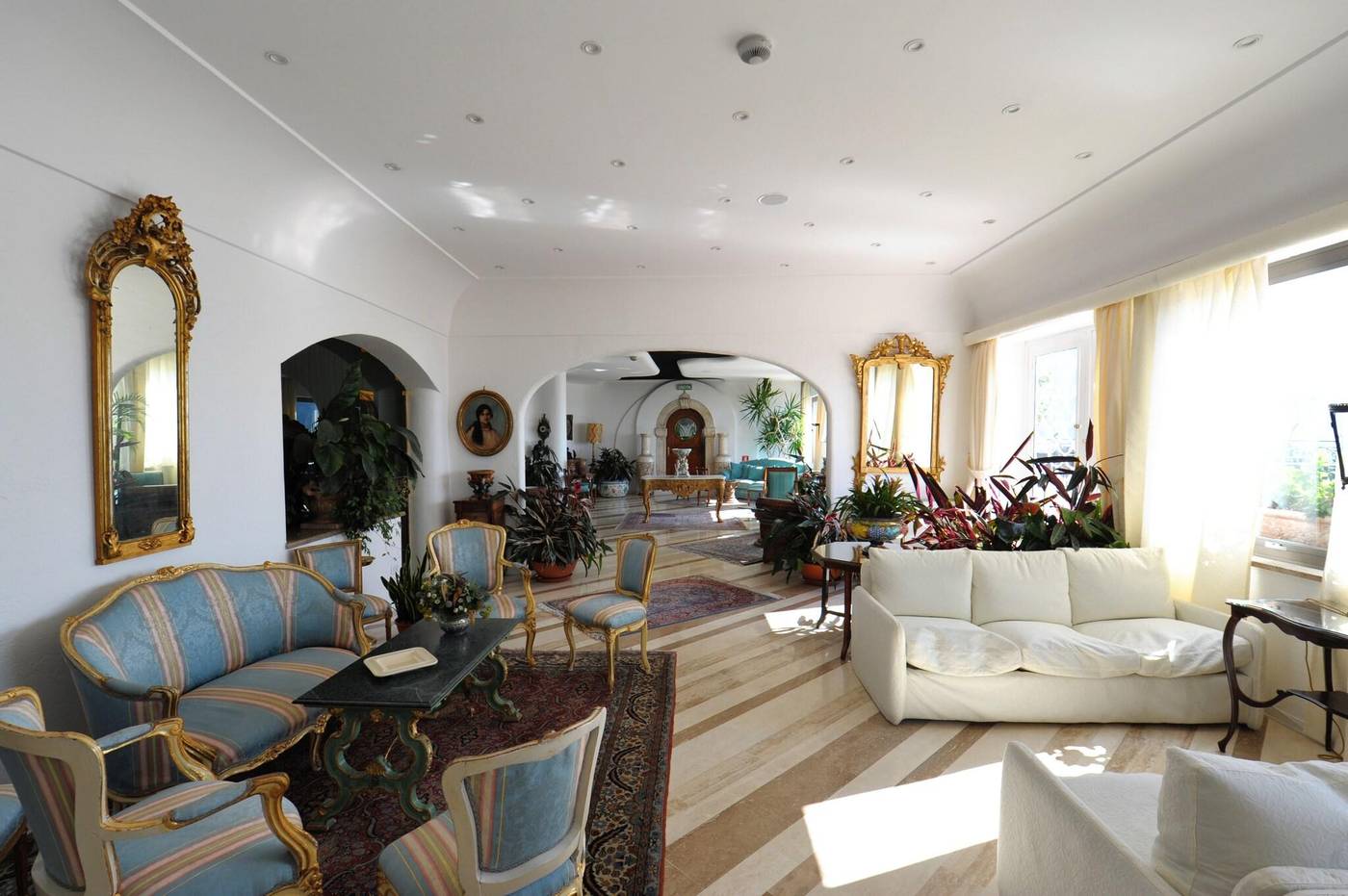 Le-Agavi-hotel-Lobby-50