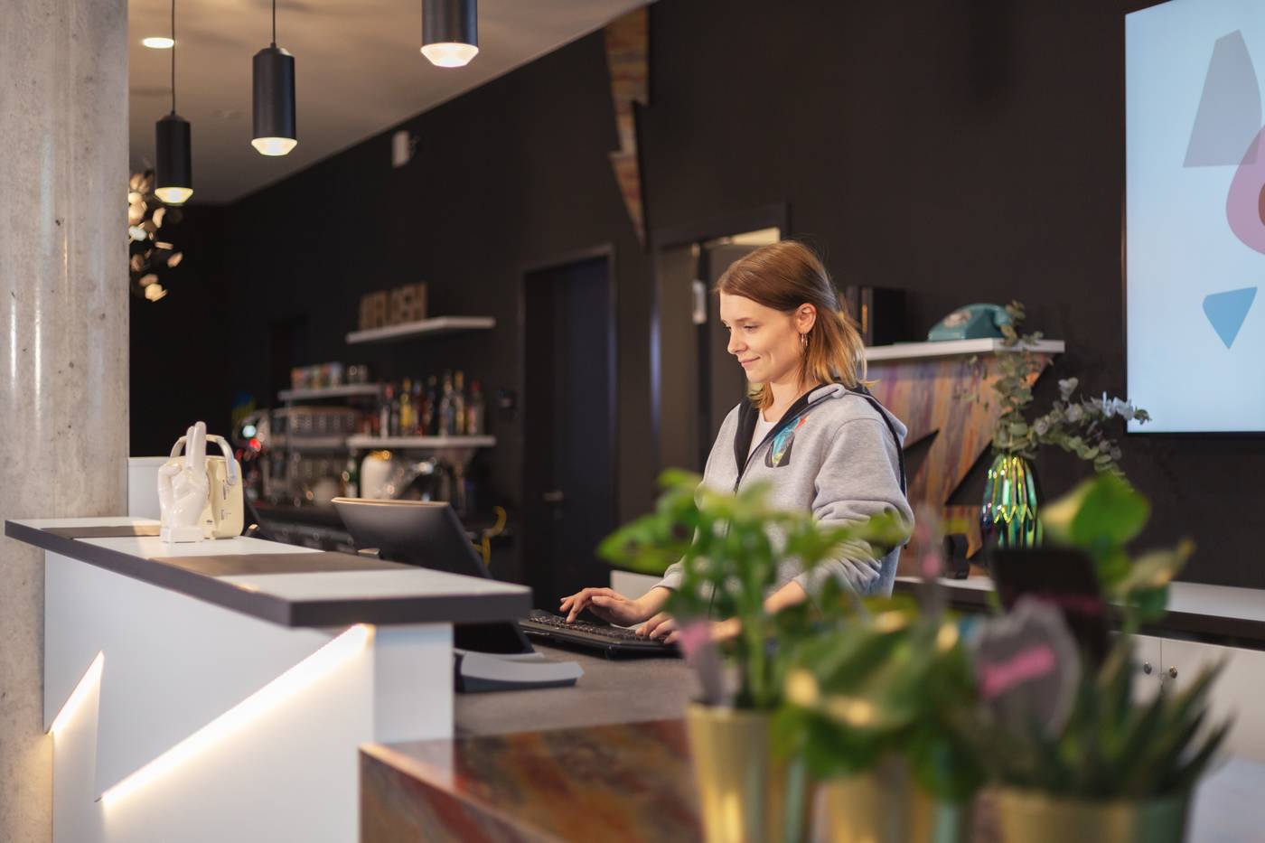 the-niu-Flash-Lobby-6