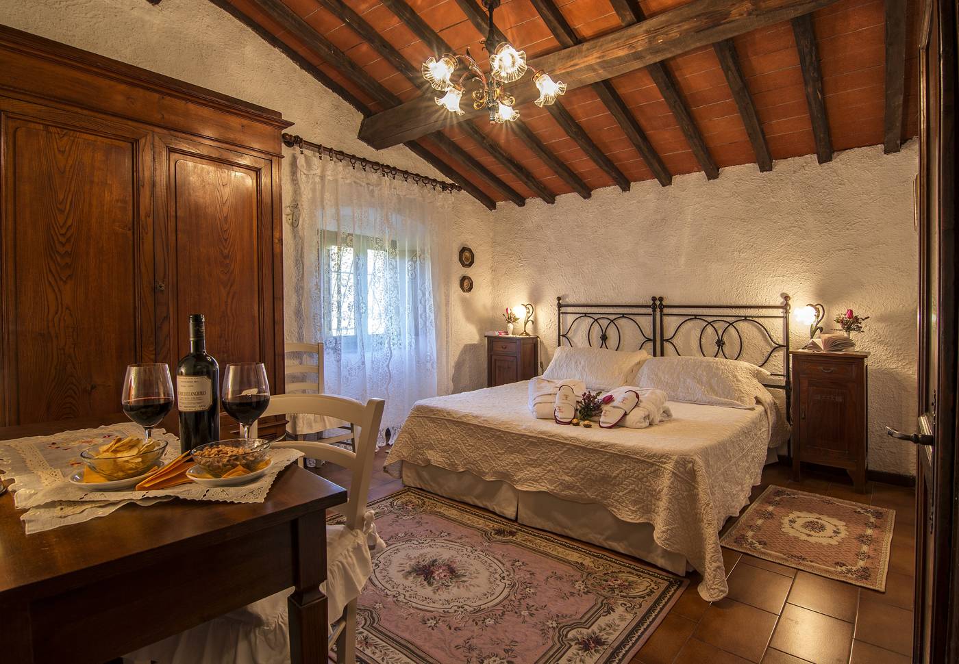 Colle-Etrusco-Salivolpi-Room-3