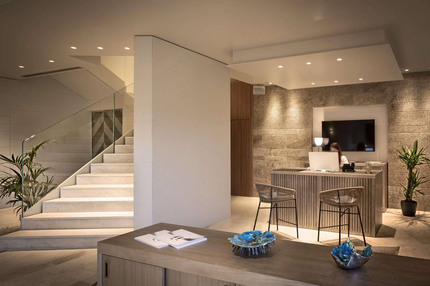 7Pines-Resort-Sardinia-Lobby-75