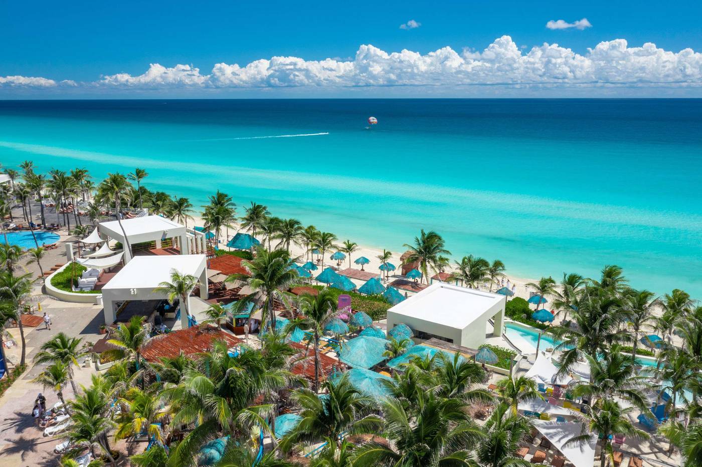 The-Pyramid-at-Grand-Oasis-General-view-81