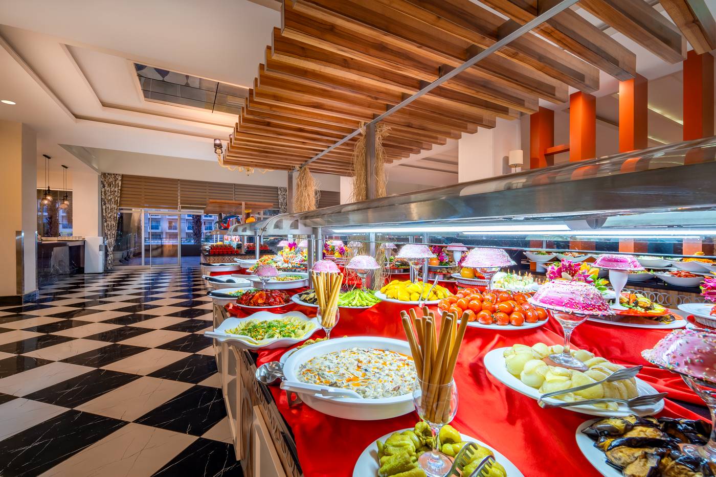 Royal-Garden-Beach-Restaurant-37