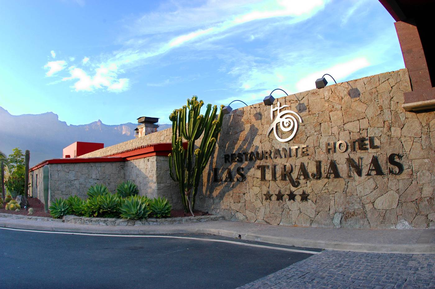 Hotel-Rural-Las-Tirajanas-General-view-5