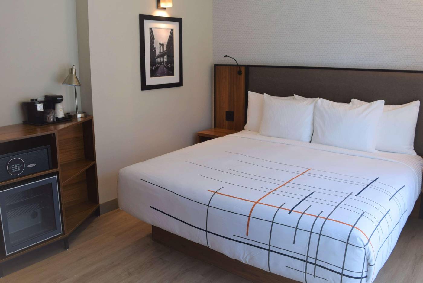 La-Quinta-Inn-and-Suites-Times-Square-South-Room-32