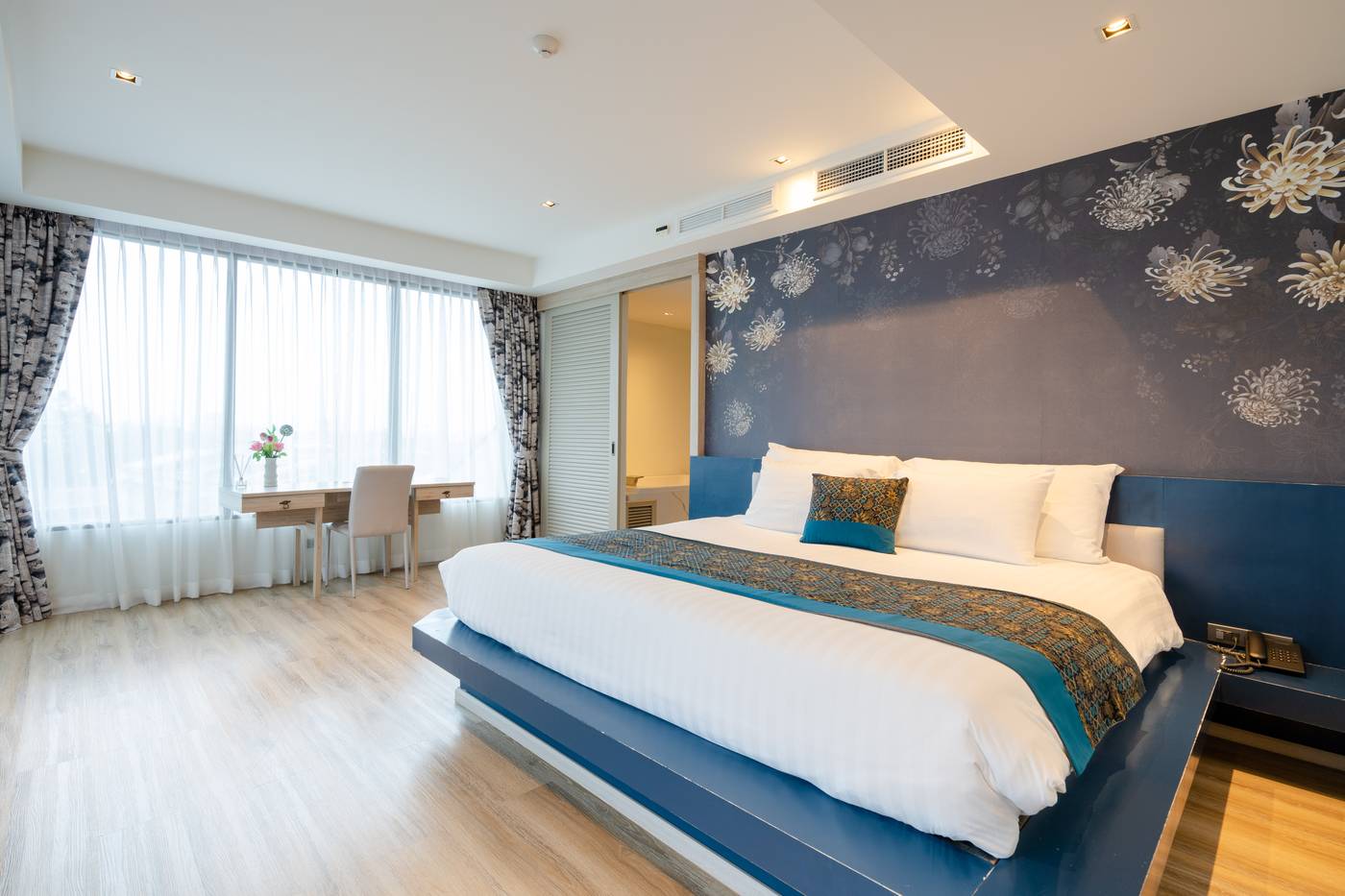 Bhukitta-Boutique-Hotel-Room-13