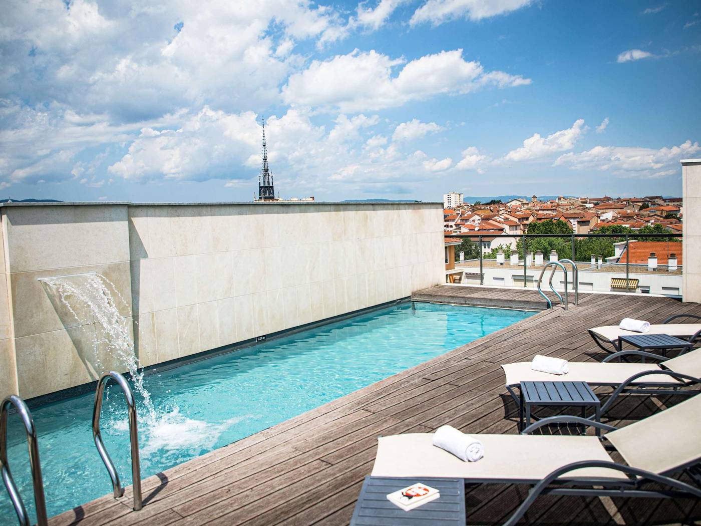 Hôtel Mercure Villefranche-en-Beaujolais - Ici - France - VILLEFRANCHE SUR SAONE - Sports and Entertainment - 3