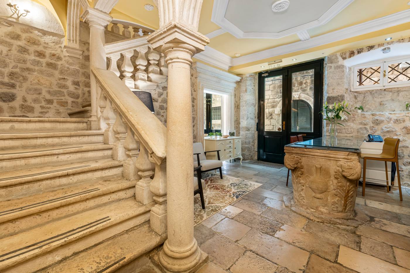 Palmotta-Palace-Lobby-58