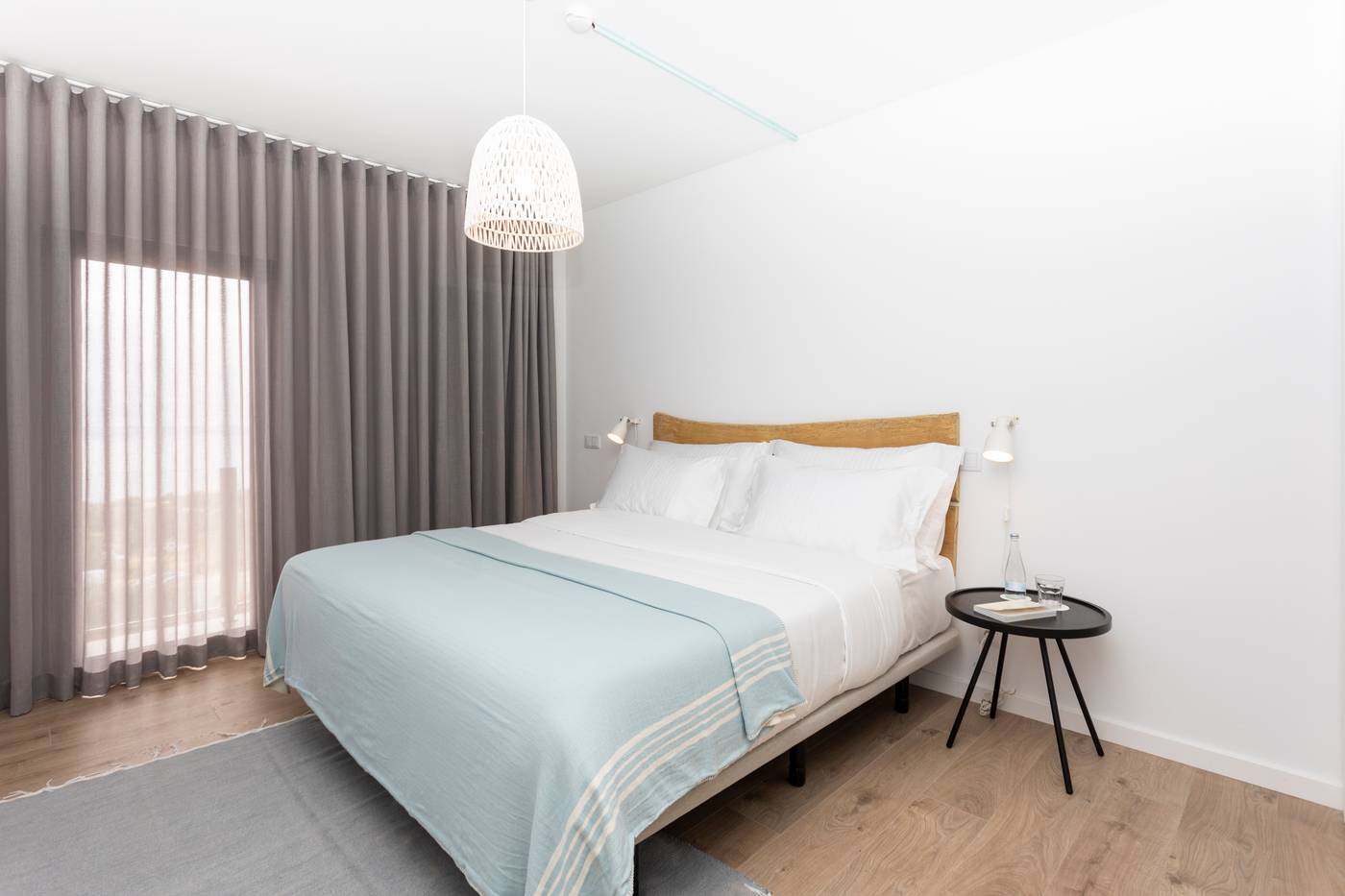 You-and-the-sea-Room-13