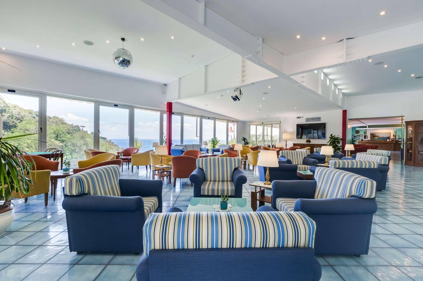 Best-Western-La-Solara-Bar-54