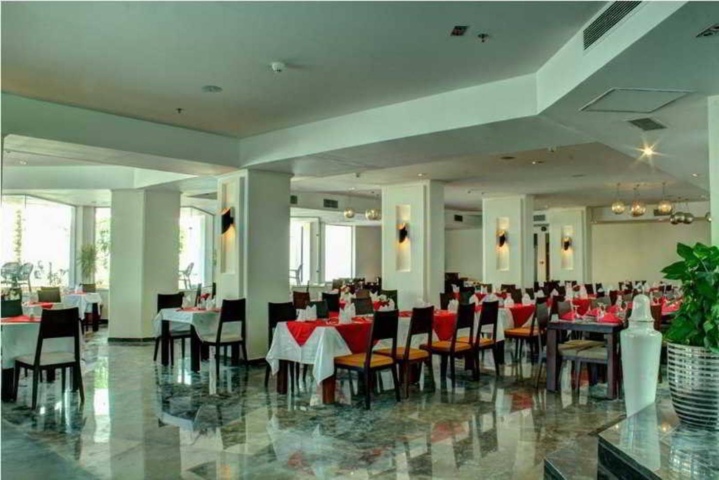 Sharming-Inn-Restaurant-34