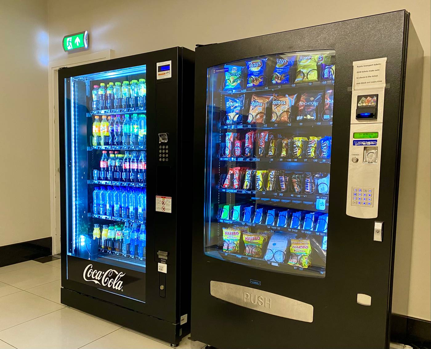 Xo-Hotels-Blue-Tower-Lobby-13