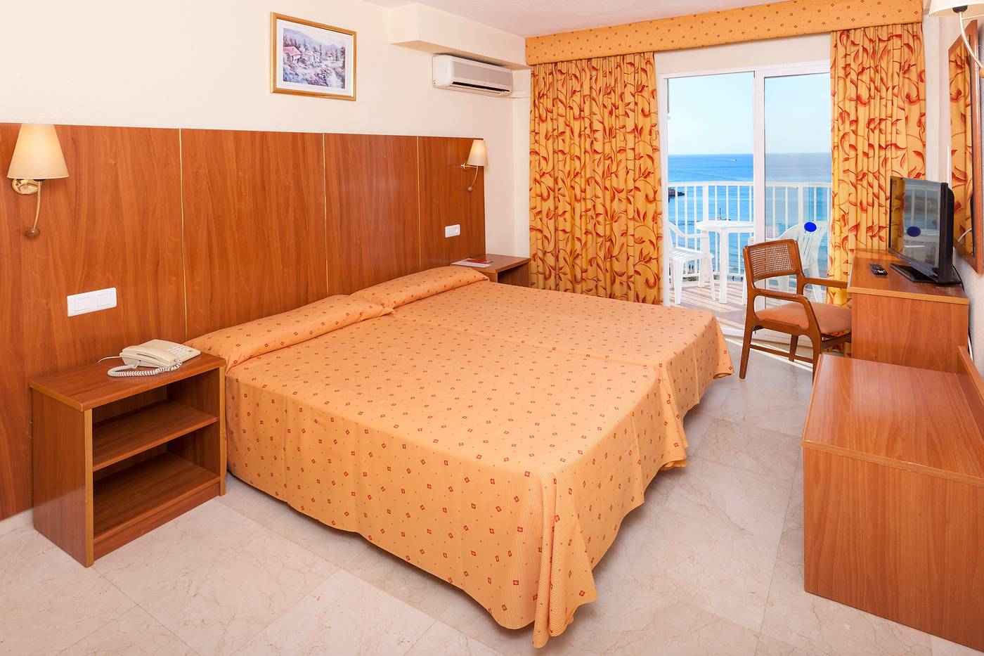 Port-Mar-Blau--Room-4