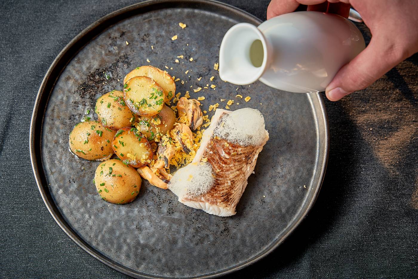 Kouros-Hotel---Suites-Restaurant-60