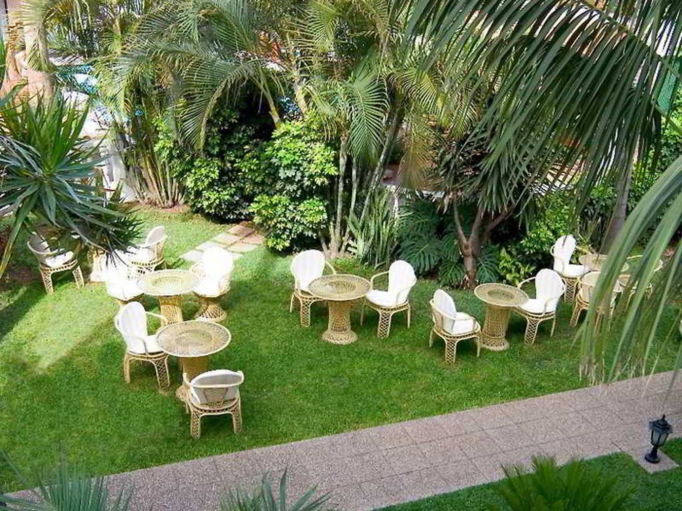 Don-Manolito-Terrace-5