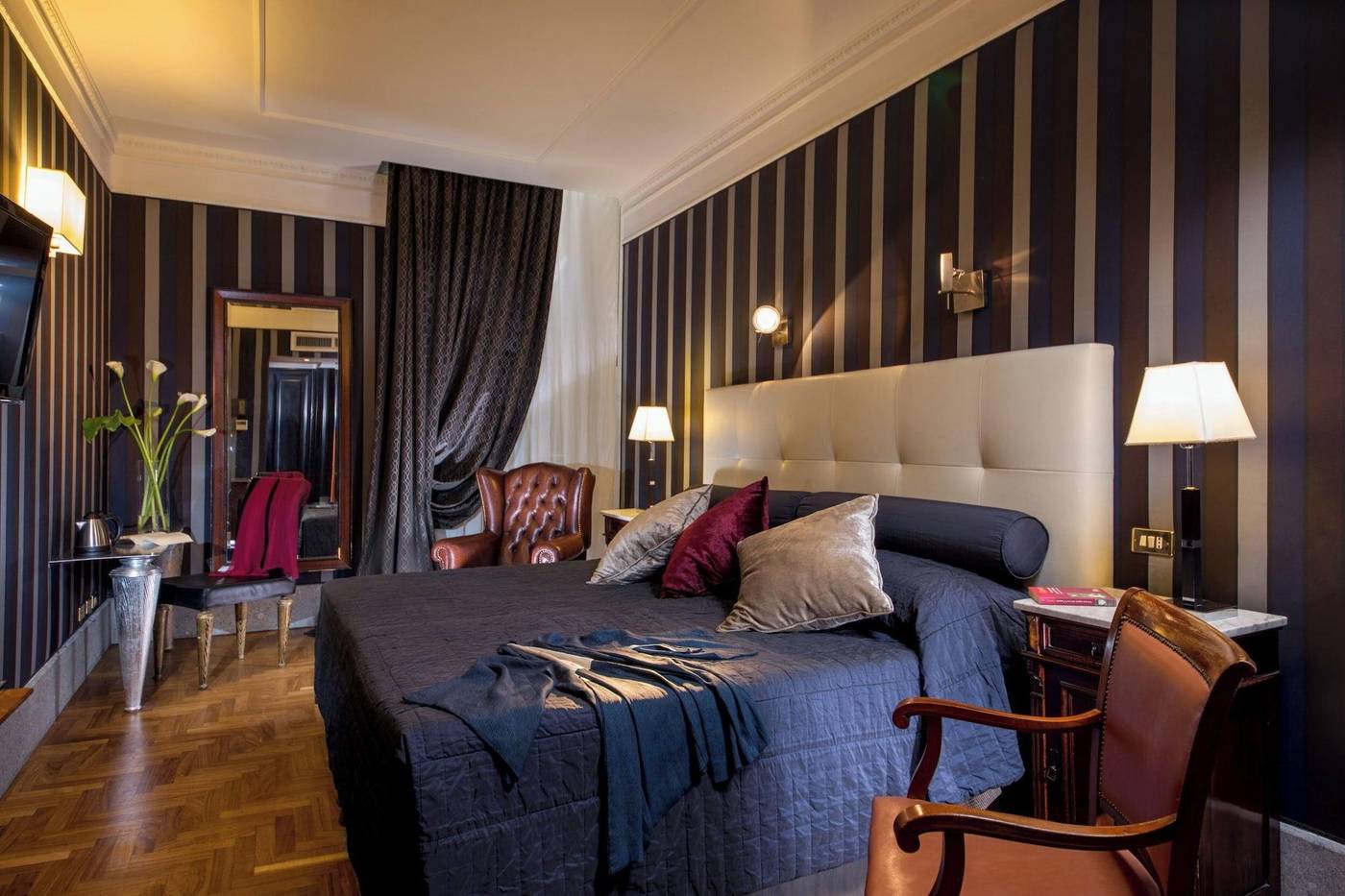 Inn-At-The-Spanish-Steps-Room-37