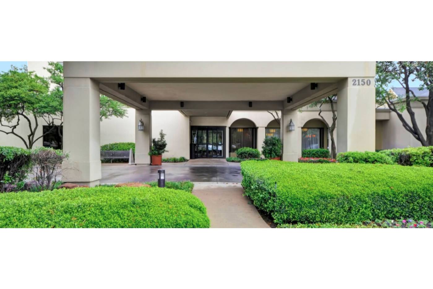 Courtyard Dallas Medical/Market Center-United States-Dallas-General view-9