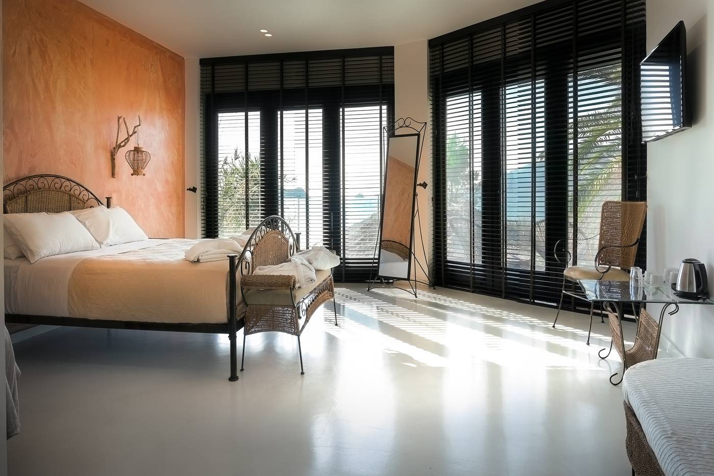 Gloria-Maris-Hotel-Suites-and-Villas---Adults-Only-Room-37