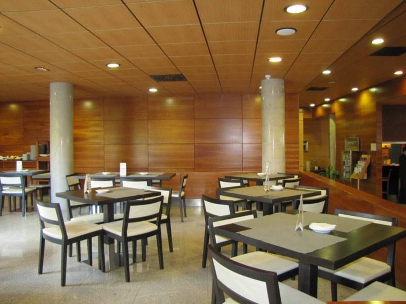 Eco-Via-Lusitana-Restaurant-10