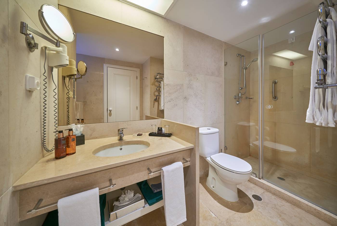 PortoBay-Serra-Golf-Room-12